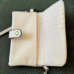 Light Pink Wild Fable Purse with many Pockets